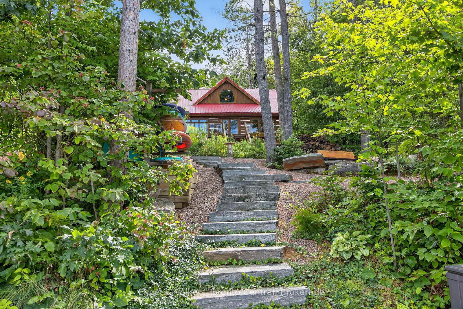 1042 Amanda Lane • Gravenhurst, ON photo 39