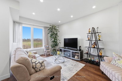 134 Bedrock Drive • Hamilton, ON photo 4