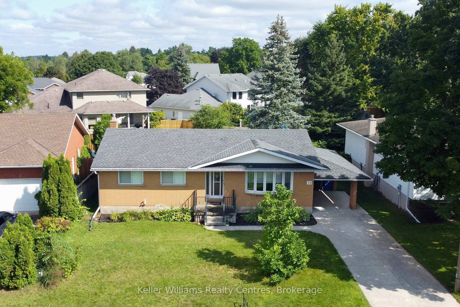 72 3rd Street • Hanover, ON photo 1