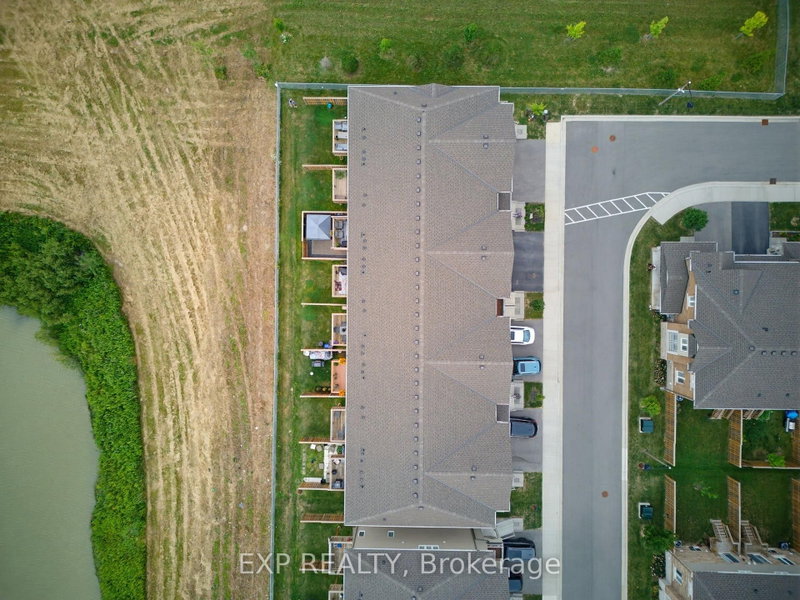 74 Laguna Village Crescent