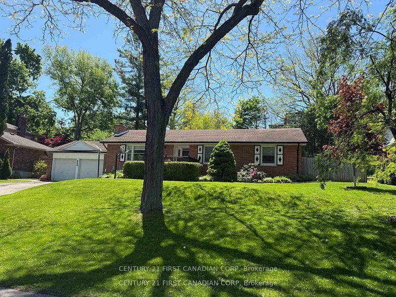 648 Westwood Drive • London South, ON photo 1