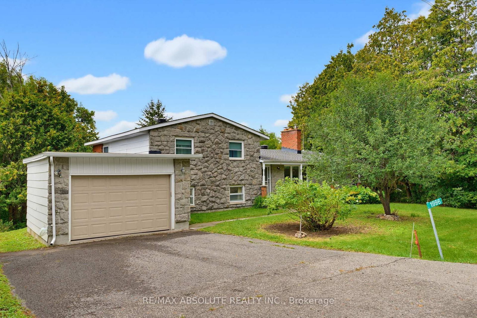 1996 Old Carp Road • Carp, ON photo 46