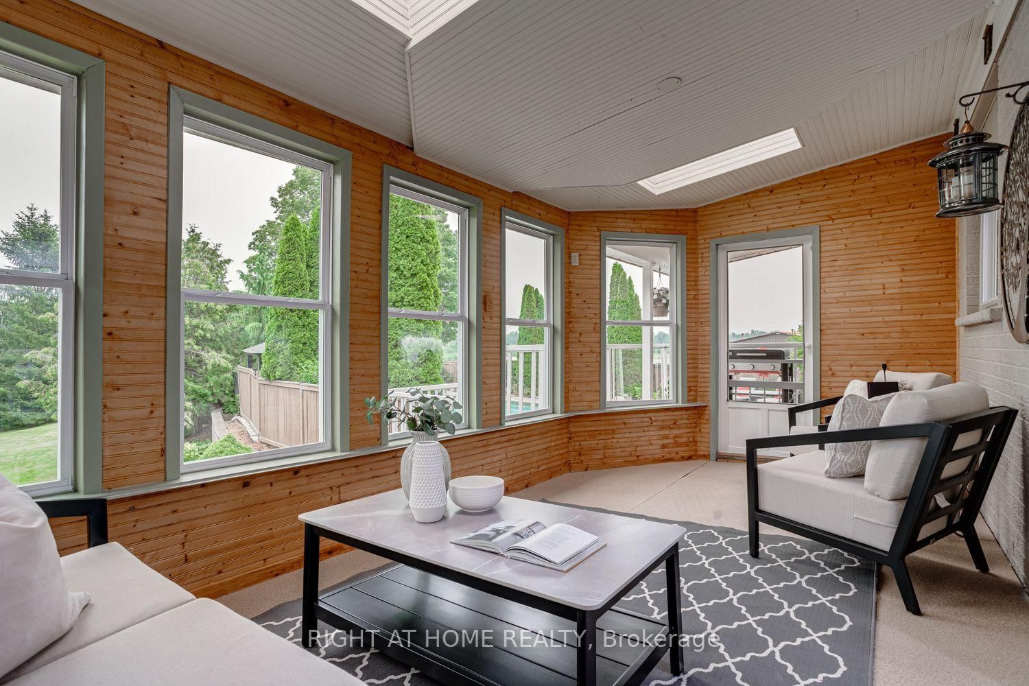 63 Robinglade Avenue • Kawartha Lakes, ON photo 17