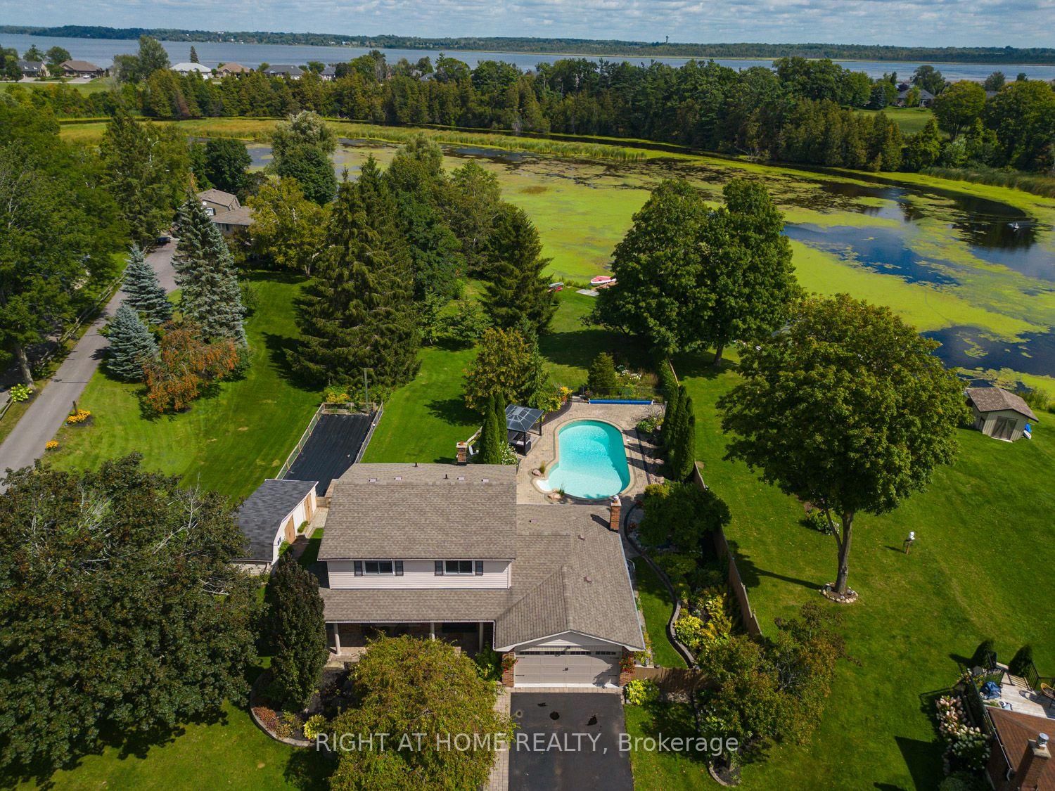 63 Robinglade Avenue • Kawartha Lakes, ON photo 38
