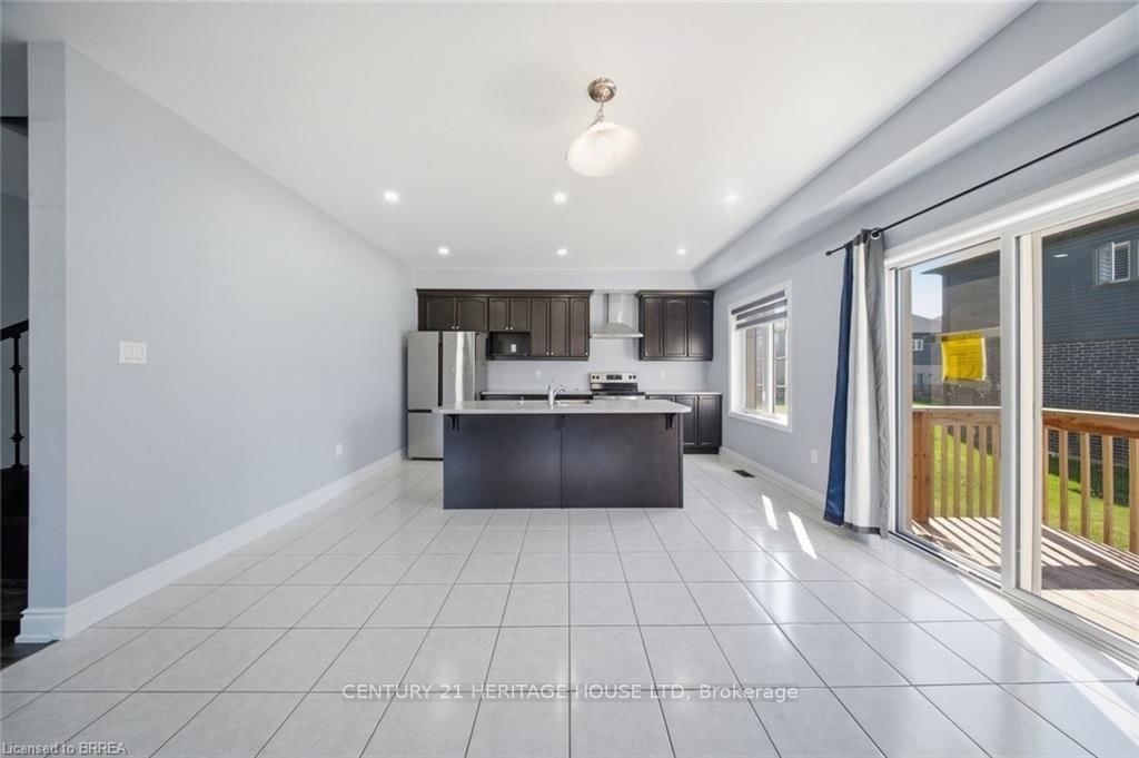18 Macklin Street • Brantford, ON photo 11