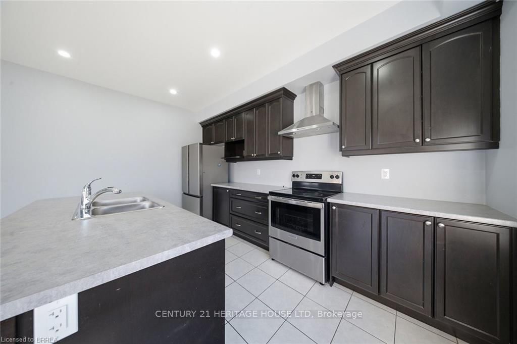 18 Macklin Street • Brantford, ON photo 13