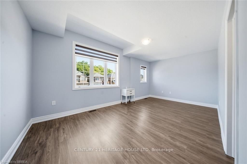 18 Macklin Street • Brantford, ON photo 16
