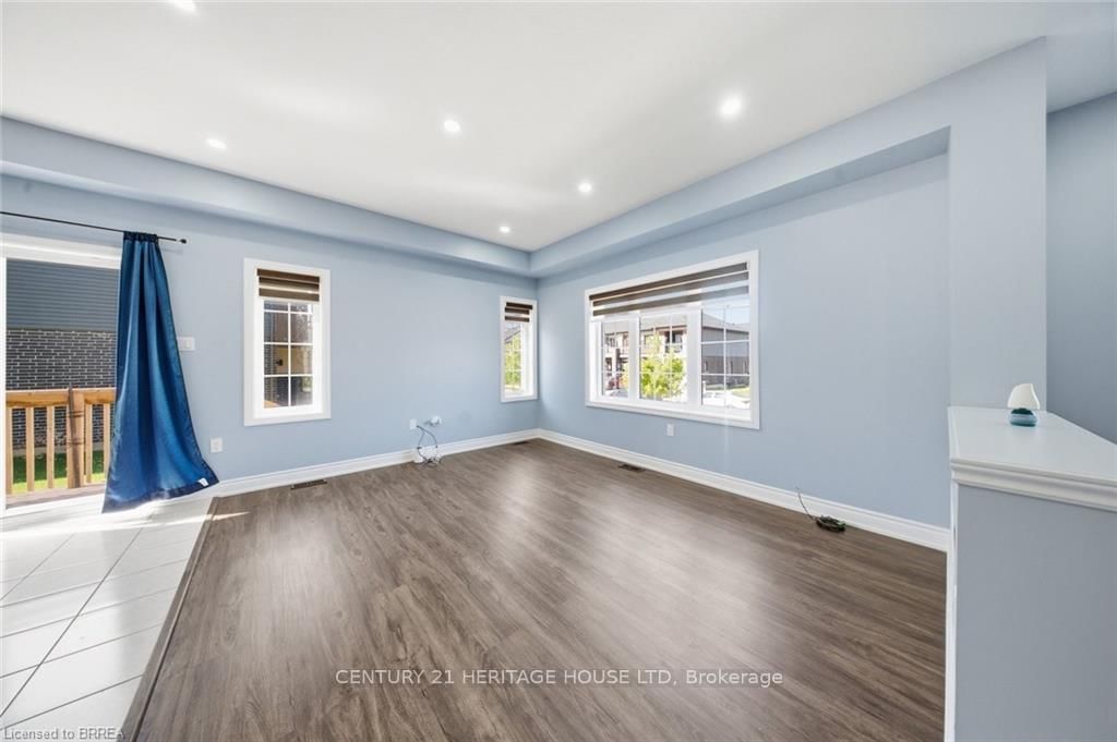 18 Macklin Street • Brantford, ON photo 9
