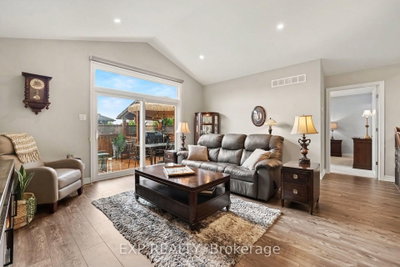 114 Walsh Street • Mississippi Mills, ON photo 5