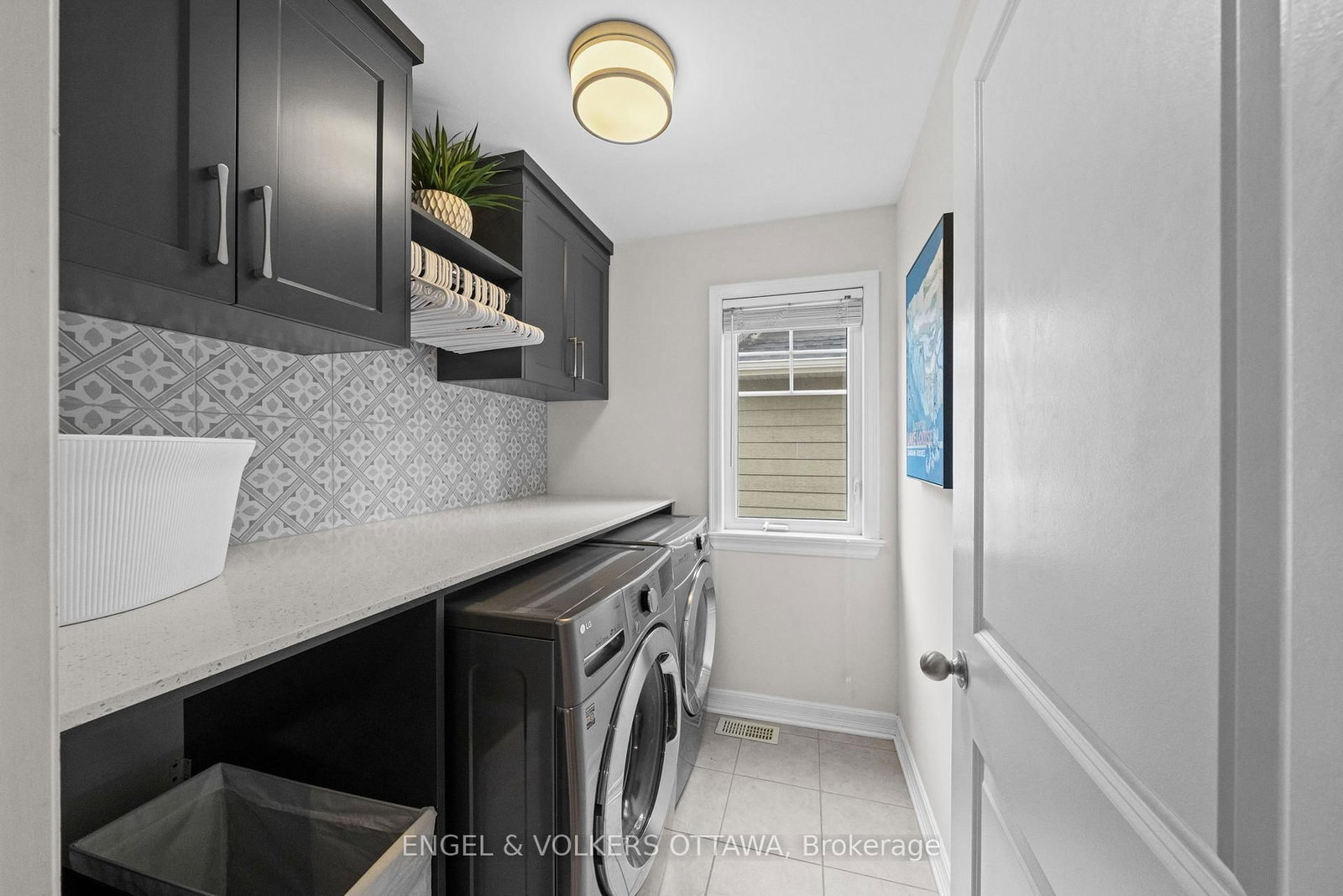 564 Erinwoods Circle • Ottawa, ON photo 24