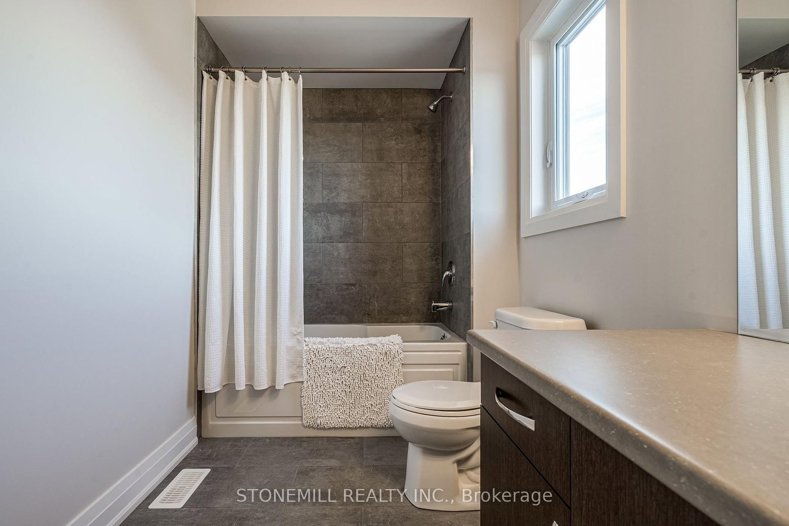 156 Shoreview Drive • Welland, ON photo 18