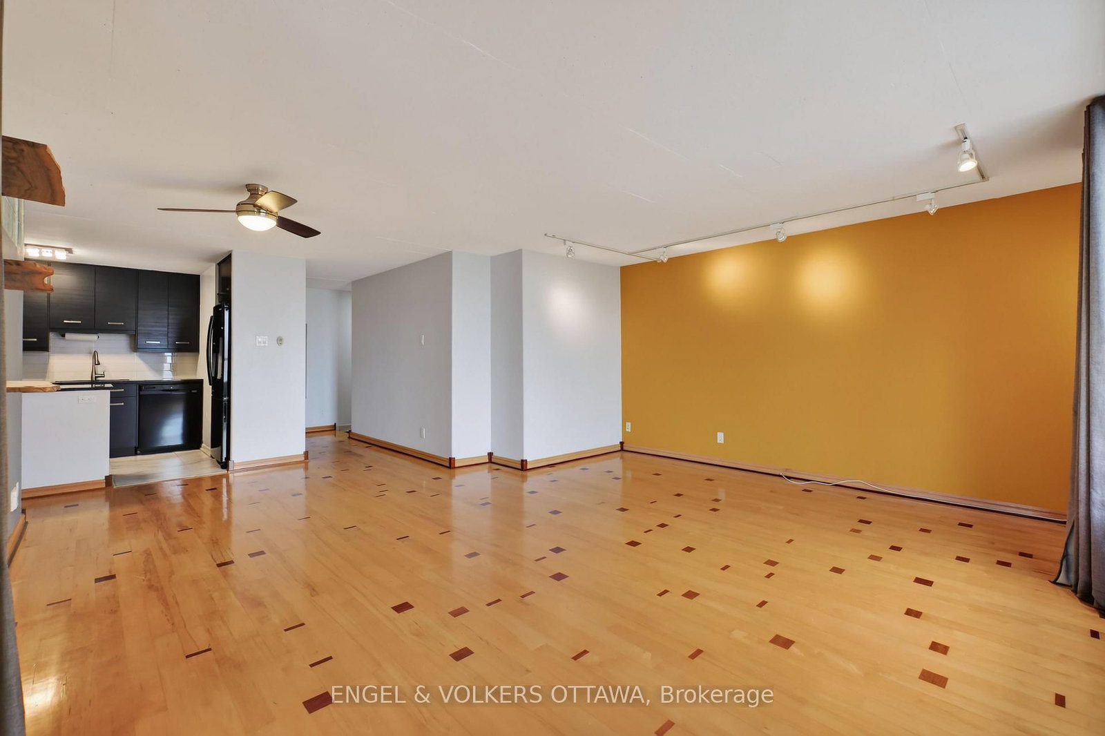 475 Laurier Avenue W • #1007 • Ottawa, ON photo 10