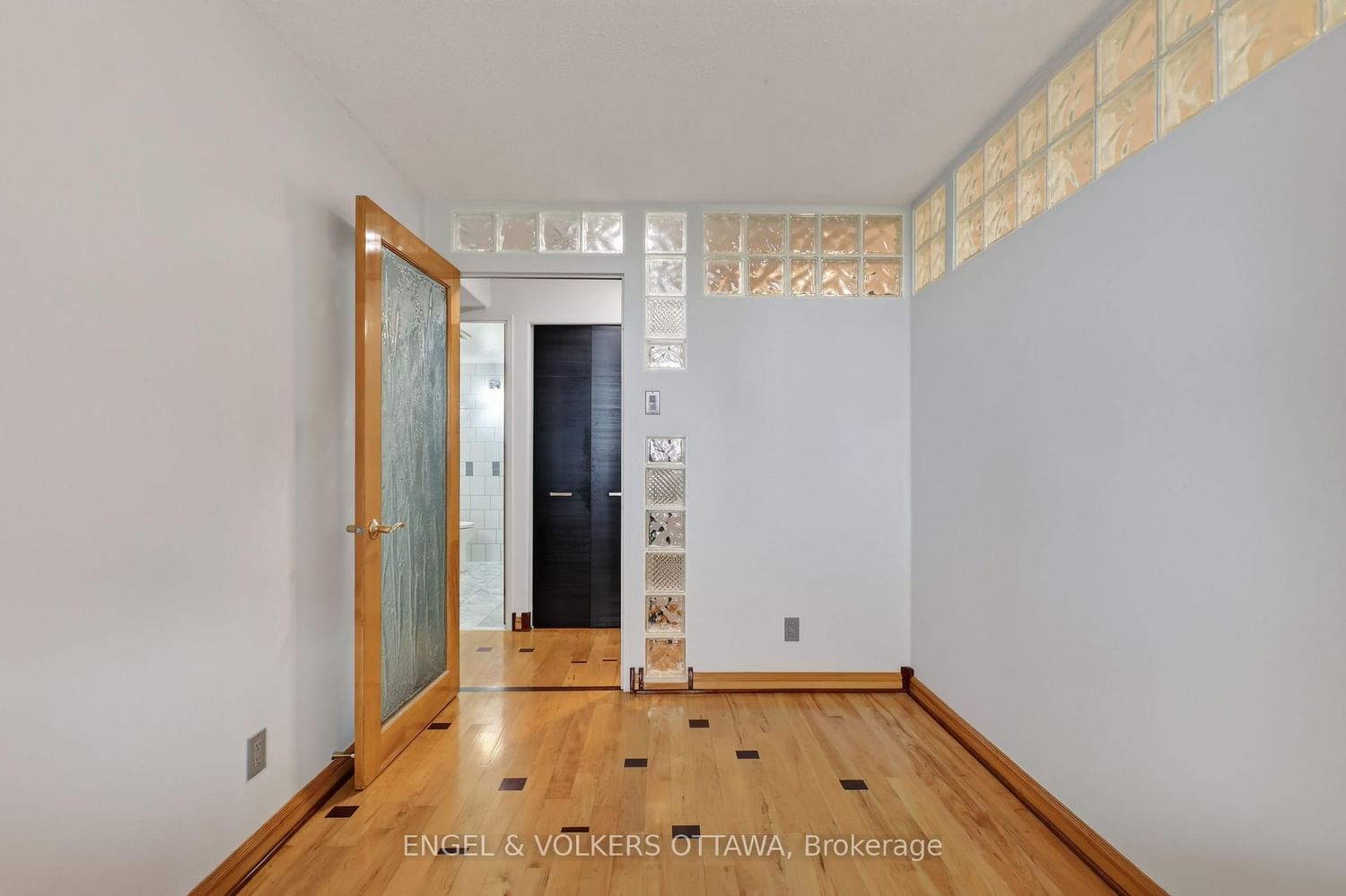 475 Laurier Avenue W • #1007 • Ottawa, ON photo 31