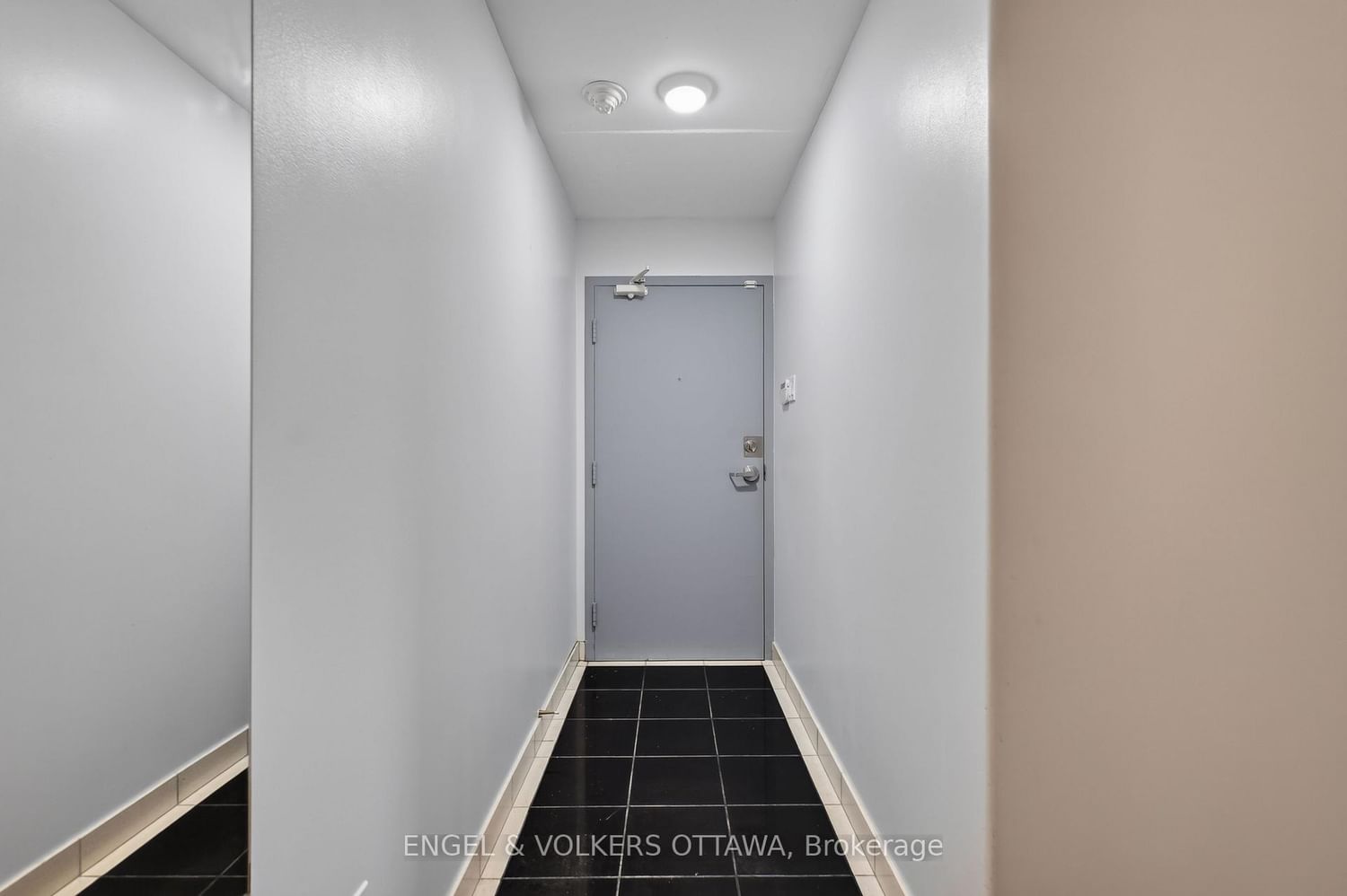 475 Laurier Avenue W • #1007 • Ottawa, ON photo 4