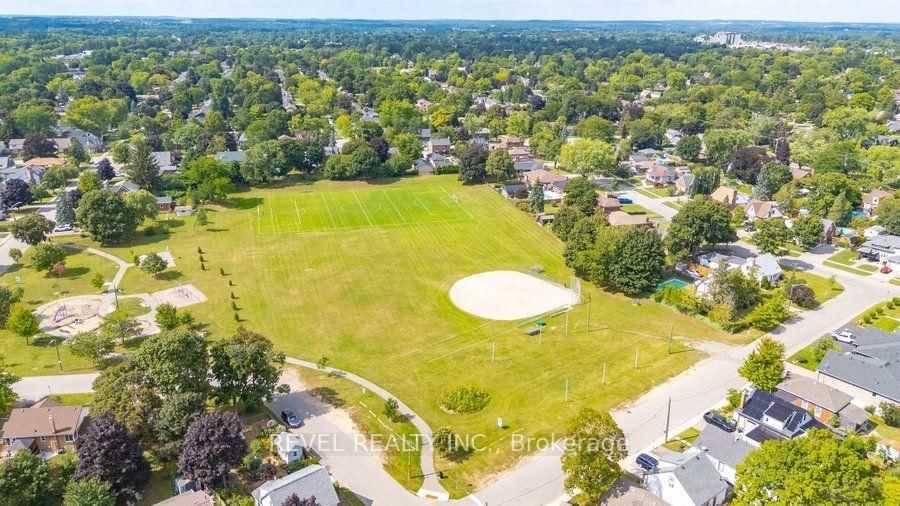 26 Abigail Avenue • Brantford, ON photo 39