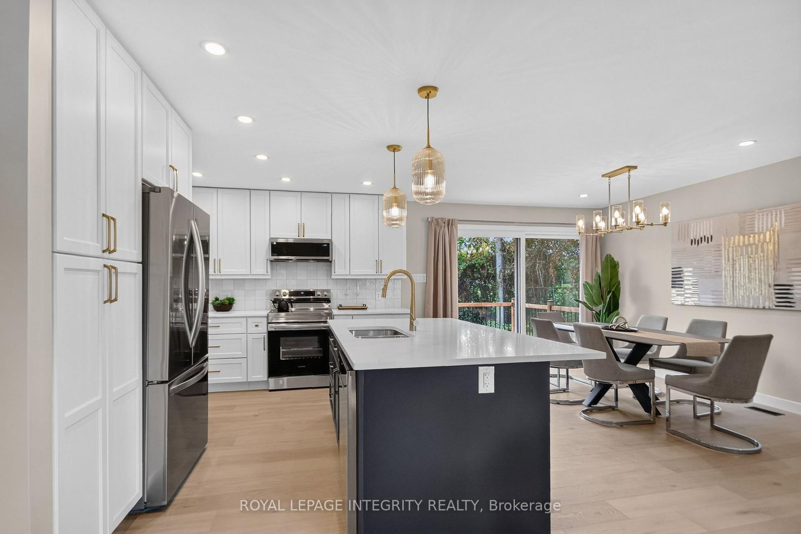2698 ULSTER Crescent • Ottawa, ON photo 10