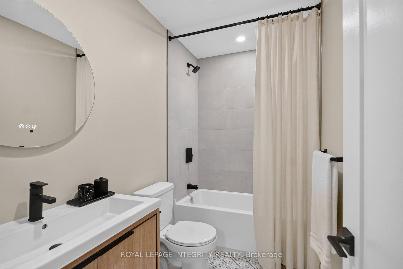 2698 ULSTER Crescent • Ottawa, ON photo 24