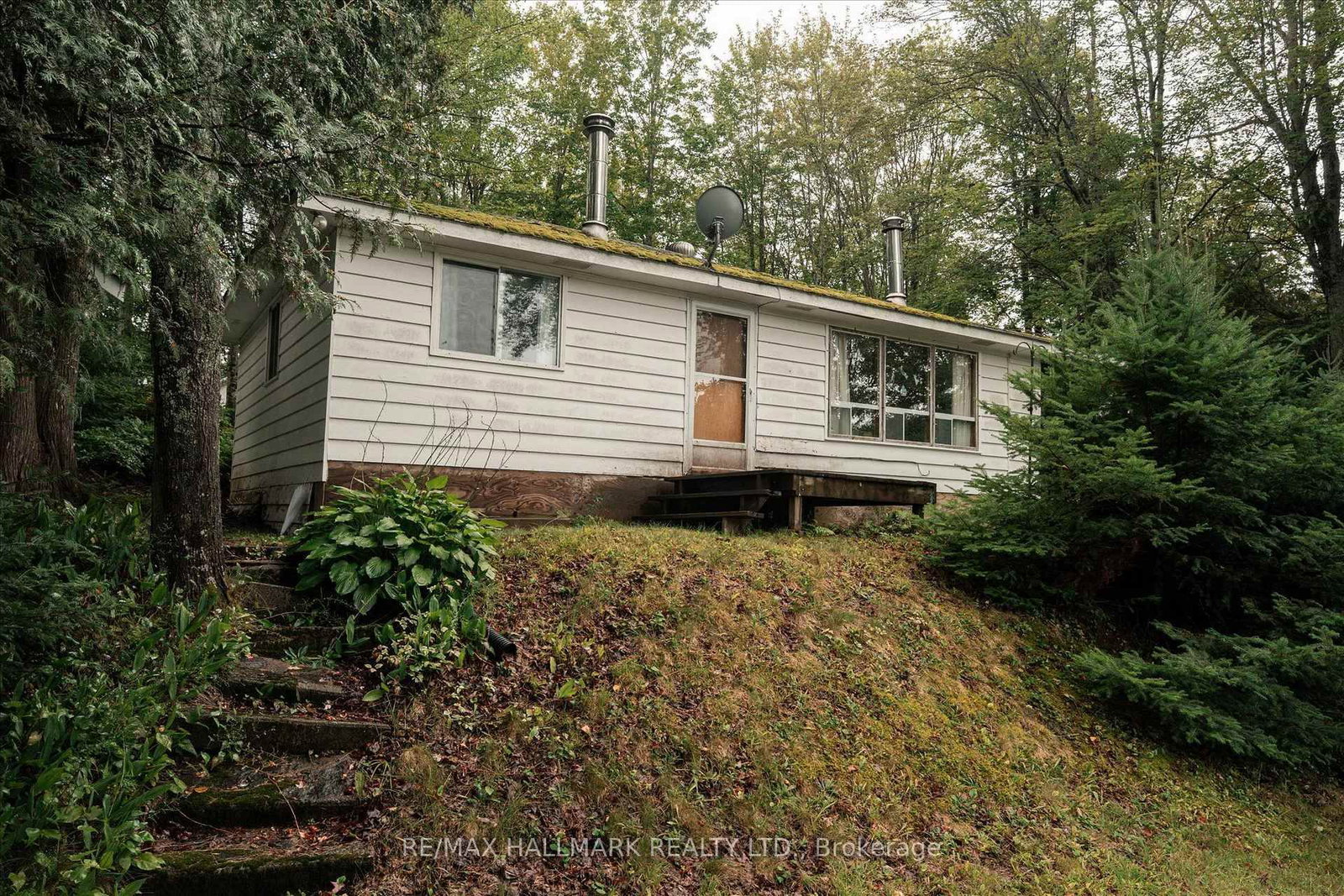 1124 Comfort Drive • Highlands East, ON photo 21
