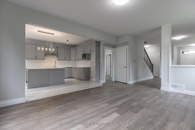 1600 Chickadee Trail • London South, ON photo 8