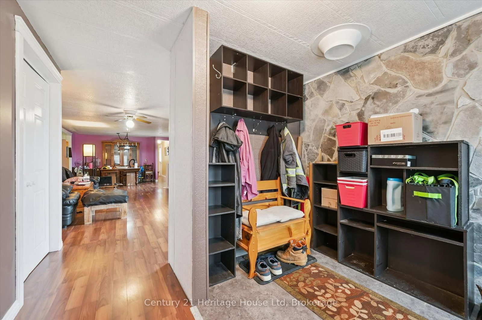 25 Fourth Avenue • Wellington North, ON photo 8