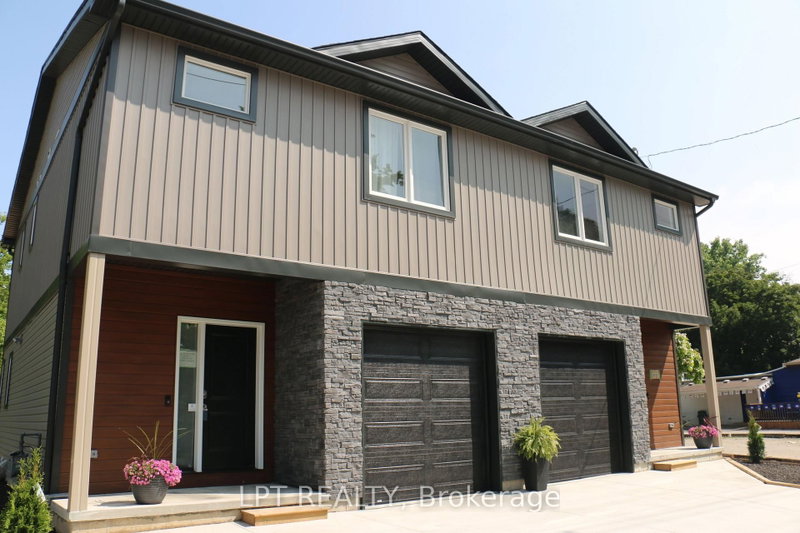 105 King Street E