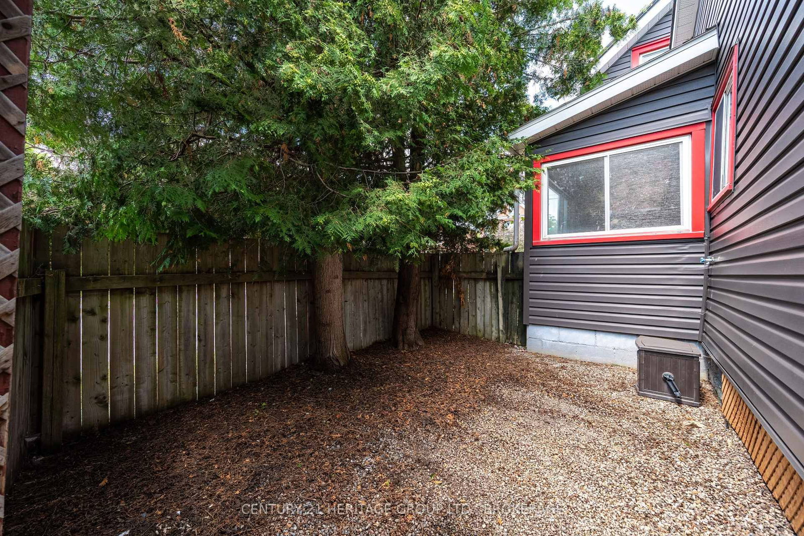 18 Pine Street • Kingston, ON photo 36