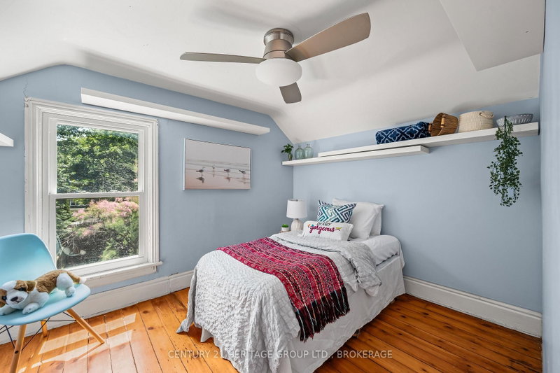 18 Pine St photo 5