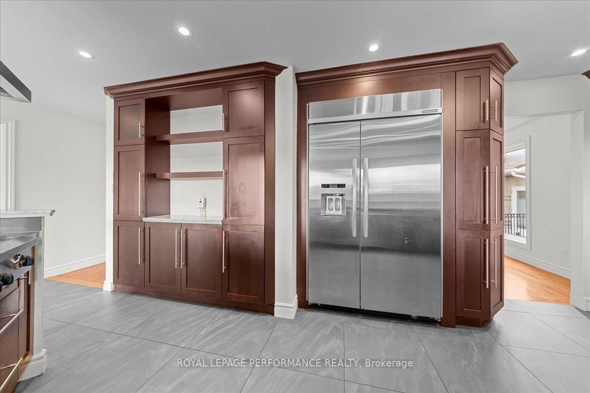 4 Wellsmere Court • Ottawa, ON photo 10