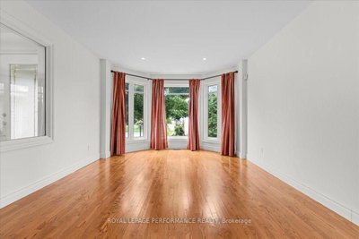 4 Wellsmere Court • Ottawa, ON photo 4