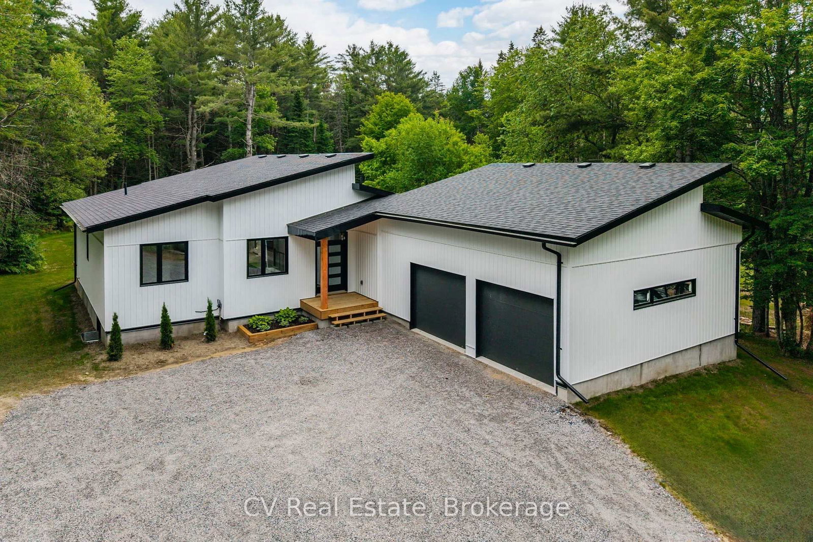 546 Balsam Chutes Road • Huntsville, ON photo 1