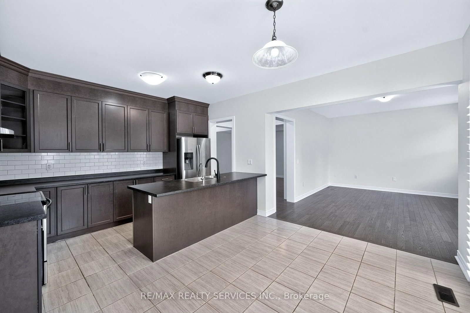 1149 Upper Thames Drive • Woodstock, ON photo 17