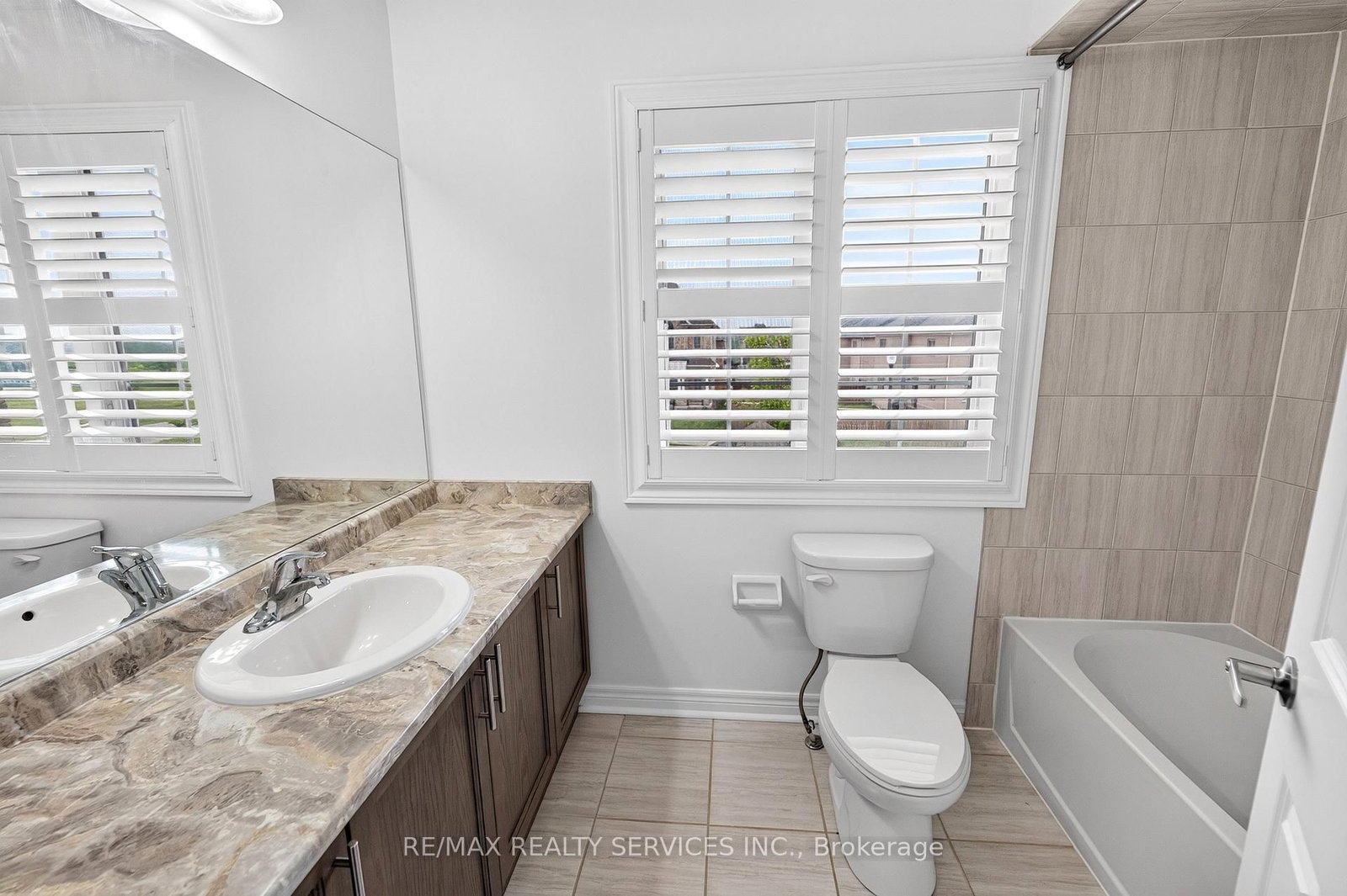 1149 Upper Thames Drive • Woodstock, ON photo 40