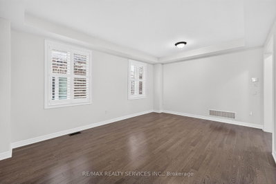 1149 Upper Thames Drive • Woodstock, ON photo 7