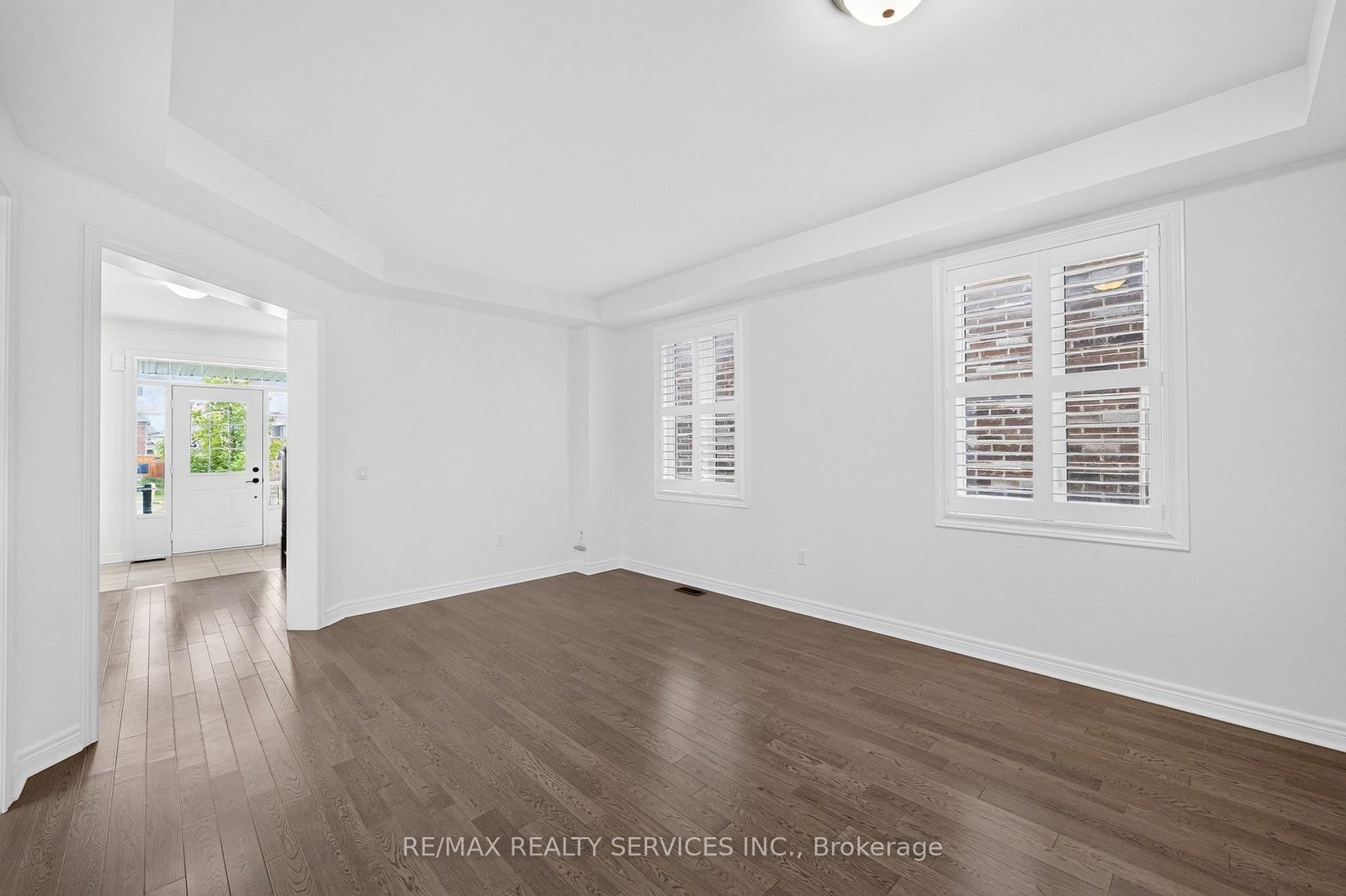 1149 Upper Thames Drive • Woodstock, ON photo 9