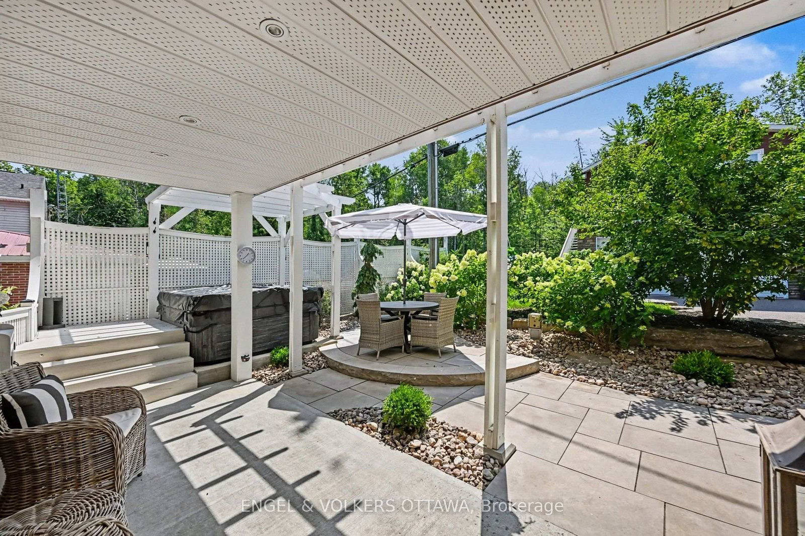 835 Archibald Street • Braeside, ON photo 32