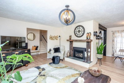 640 Victoria Street N • Tweed, ON photo 3