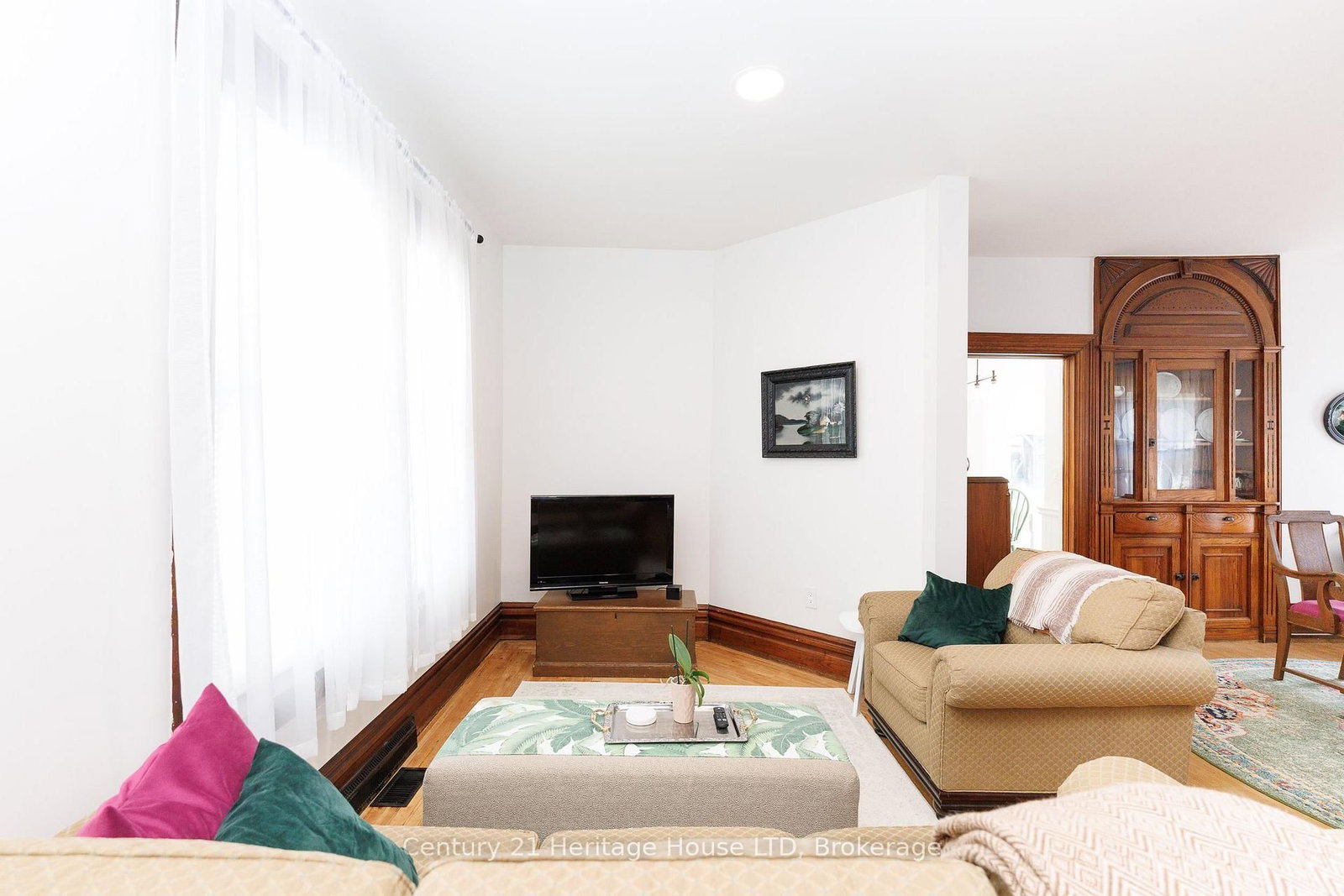 34 Henry Street • St. Catharines, ON photo 11
