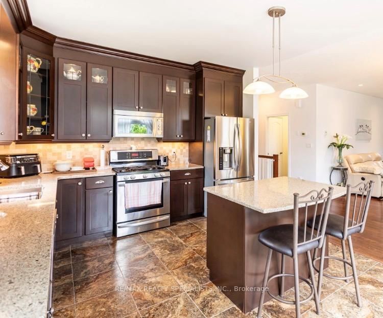 61 Jones Crescent • Tillsonburg, ON photo 12