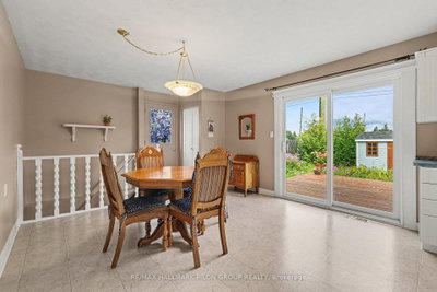 496 Tisdale Crescent • Ottawa, ON photo 6