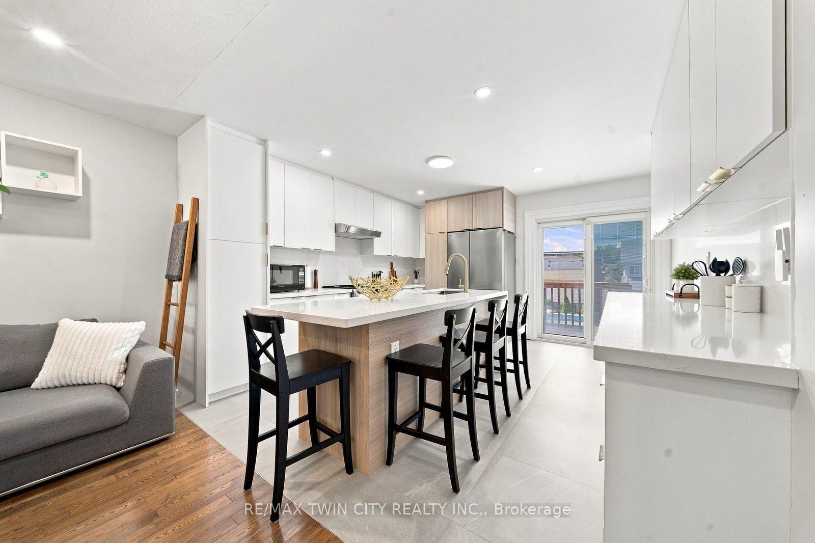 22 Osborn Avenue • Brantford, ON photo 19