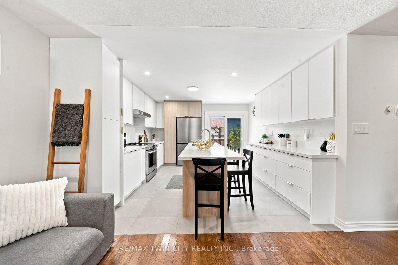 22 Osborn Avenue • Brantford, ON photo 20