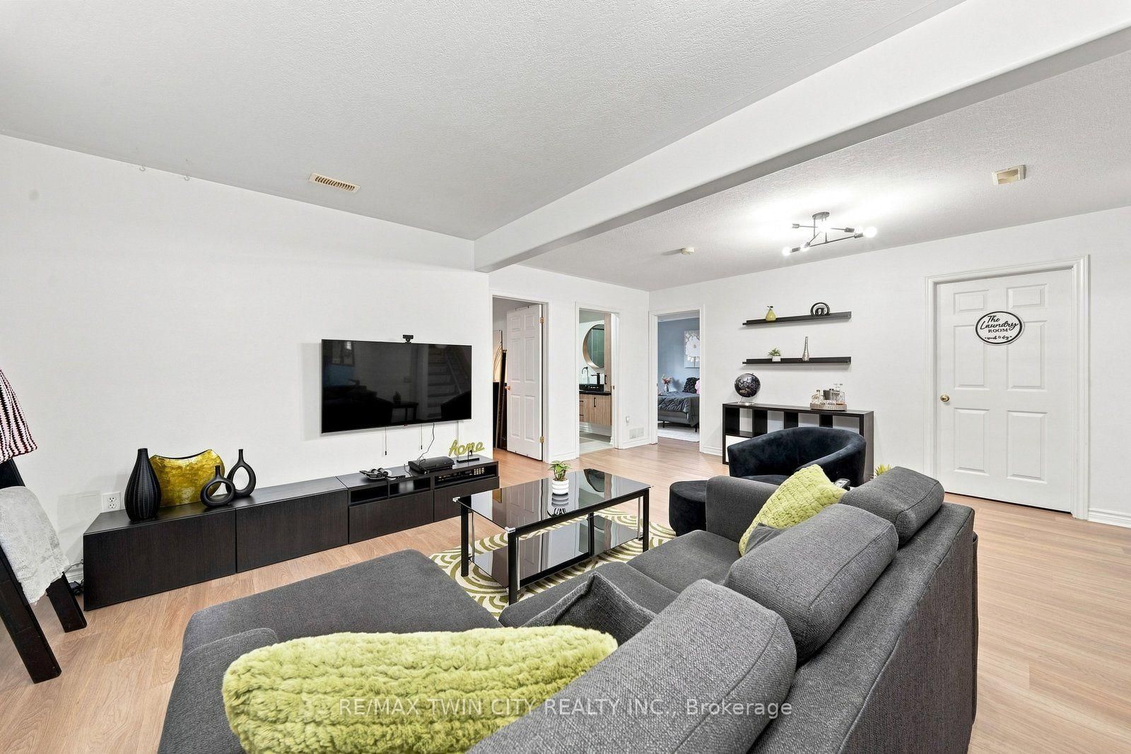 22 Osborn Avenue • Brantford, ON photo 36
