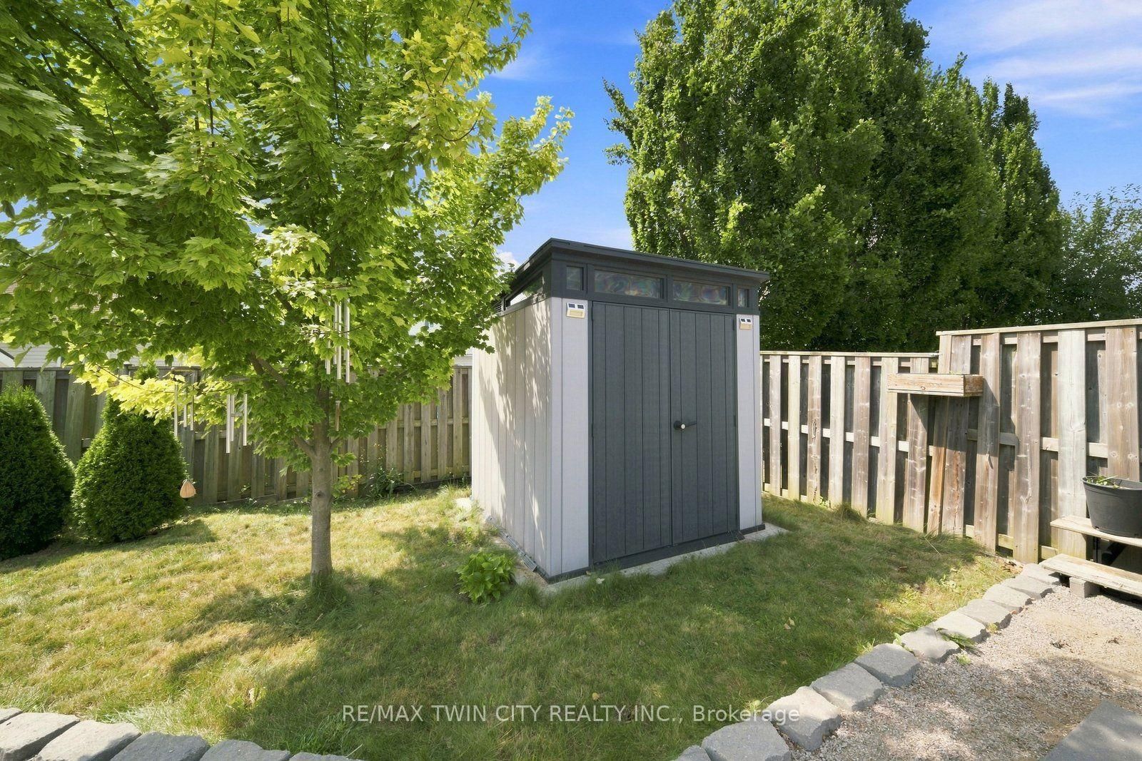 22 Osborn Avenue • Brantford, ON photo 39