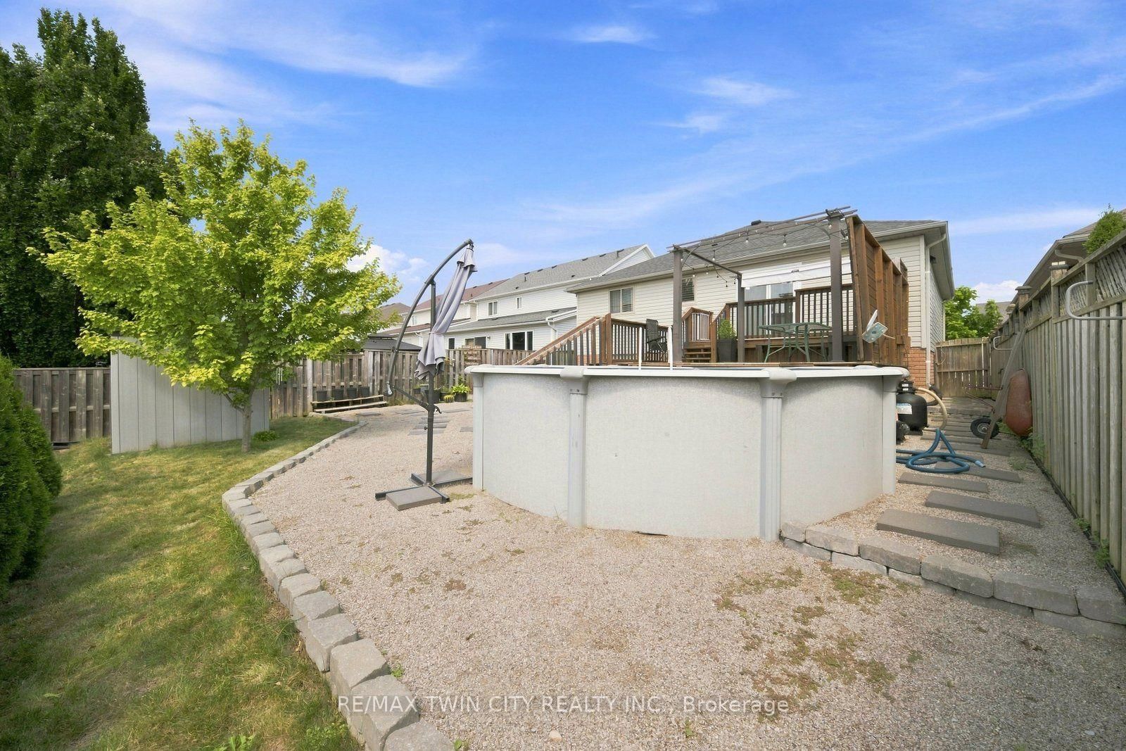 22 Osborn Avenue • Brantford, ON photo 42