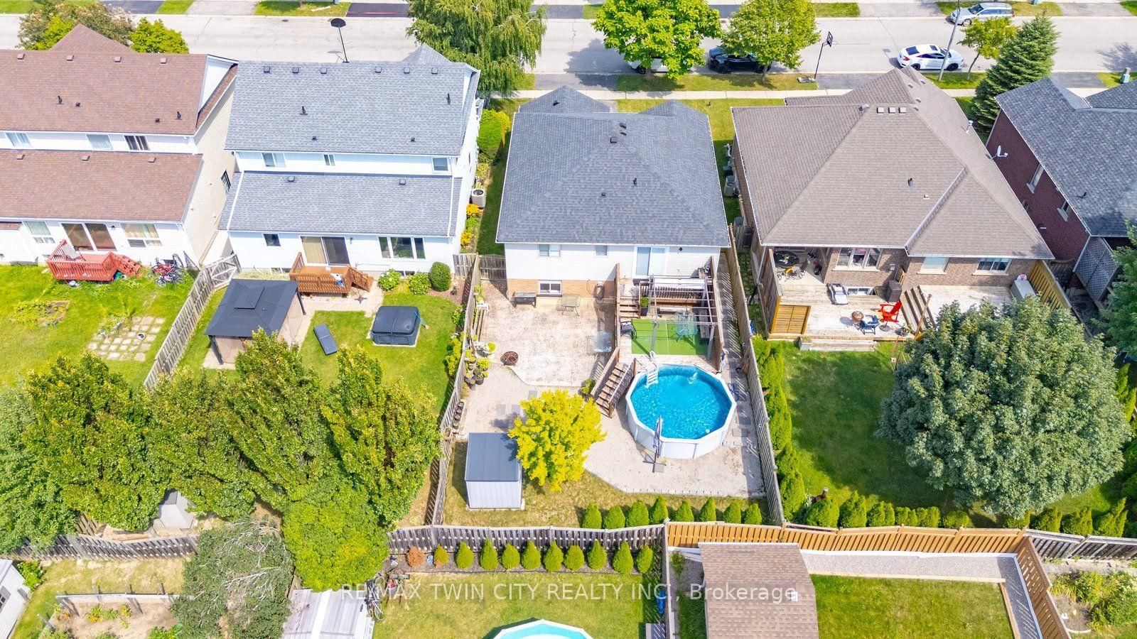 22 Osborn Avenue • Brantford, ON photo 48