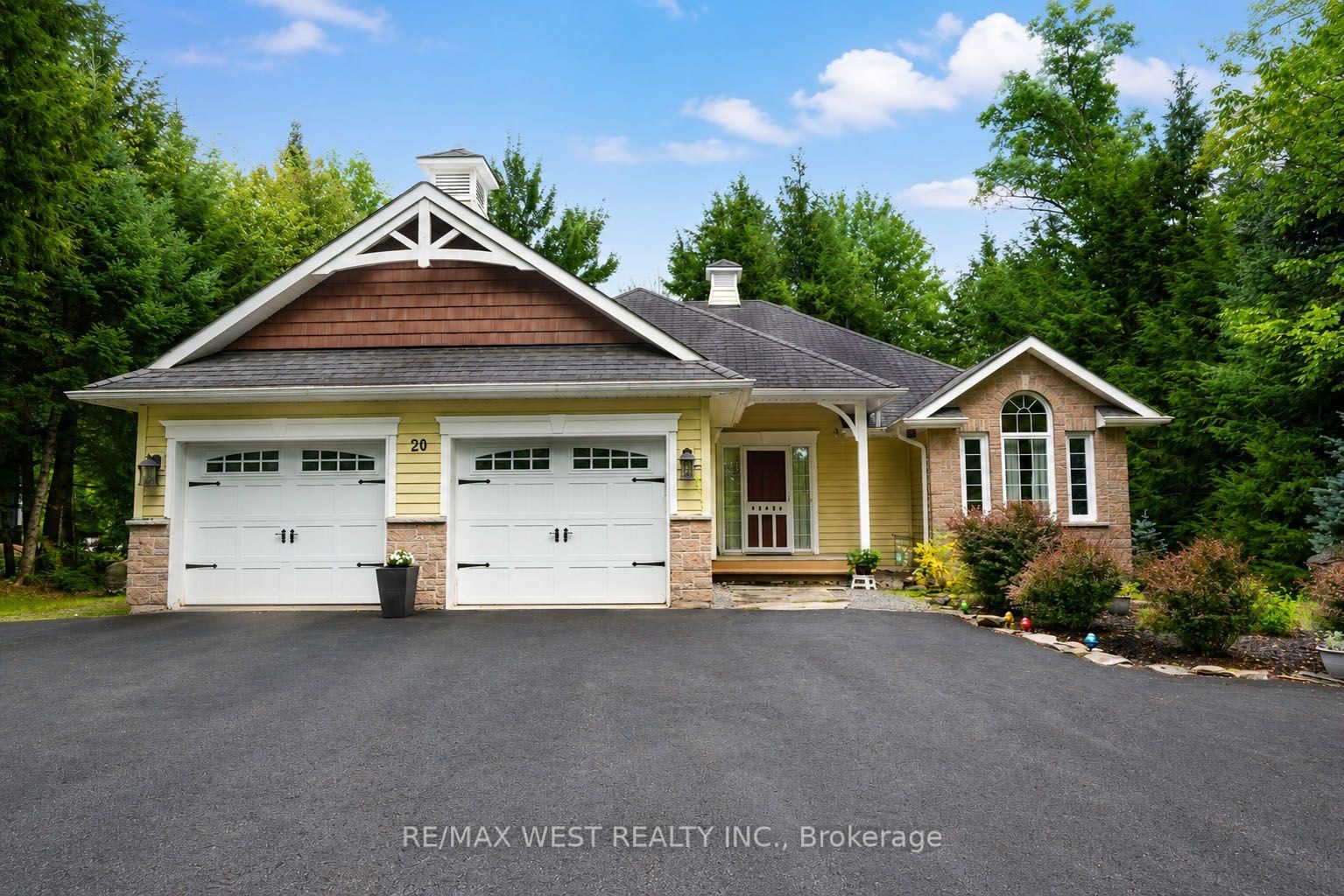 20 Deerhurst Highlands Drive • Huntsville, ON photo 2