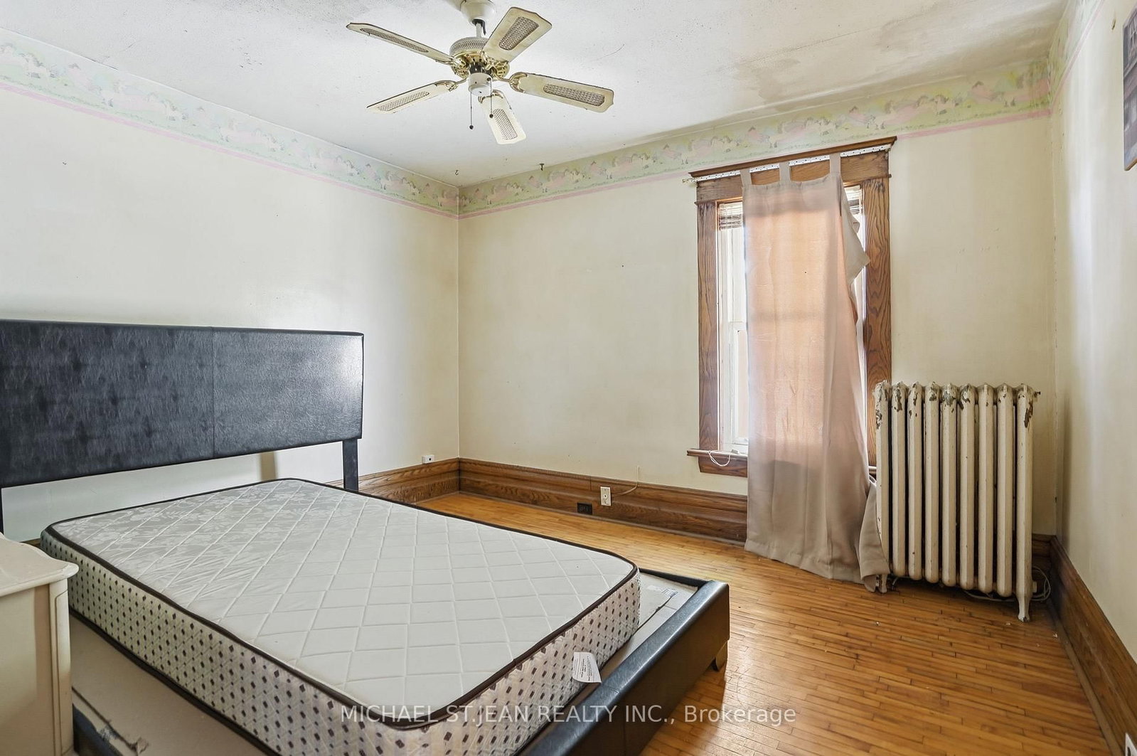 38 Burgar Street • Welland, ON photo 13