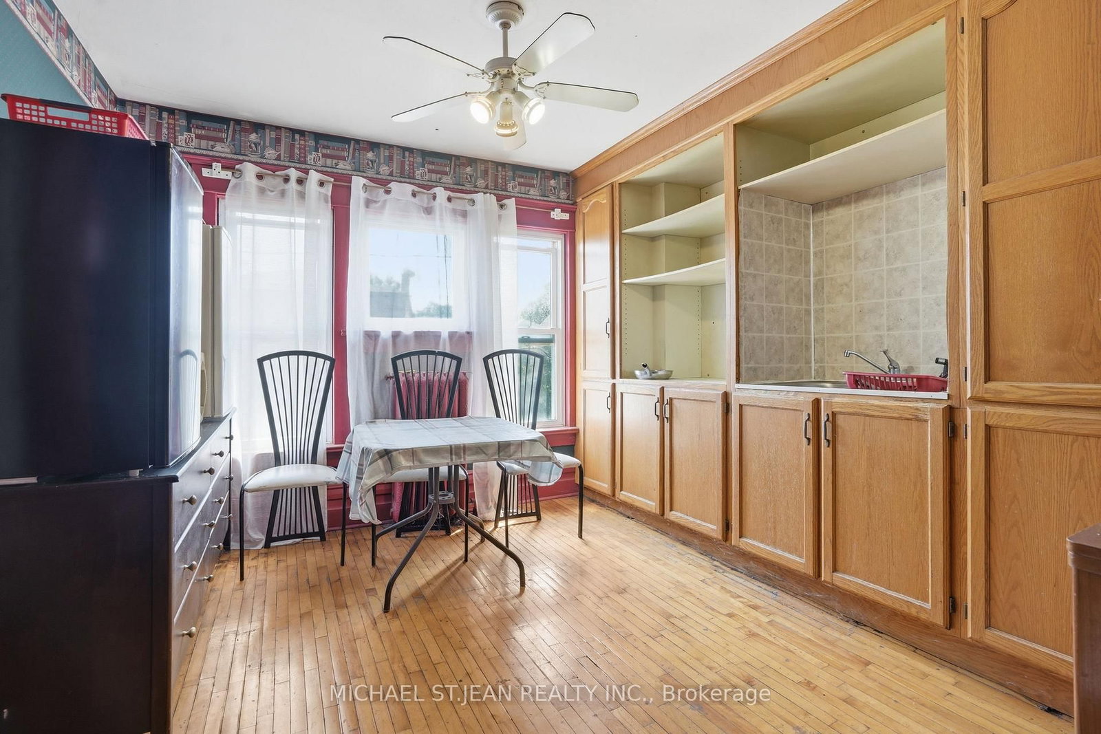 38 Burgar Street • Welland, ON photo 14