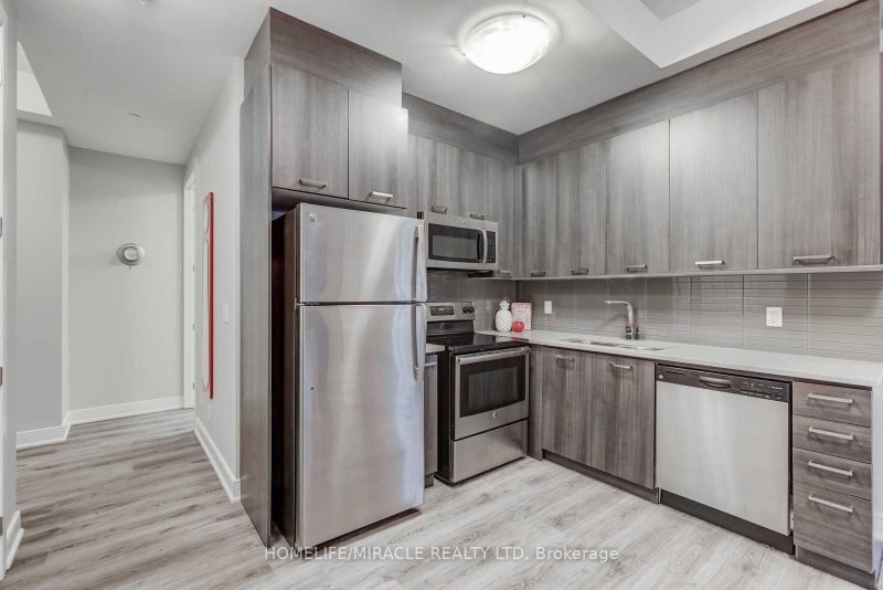 516 - 150 Main Street W