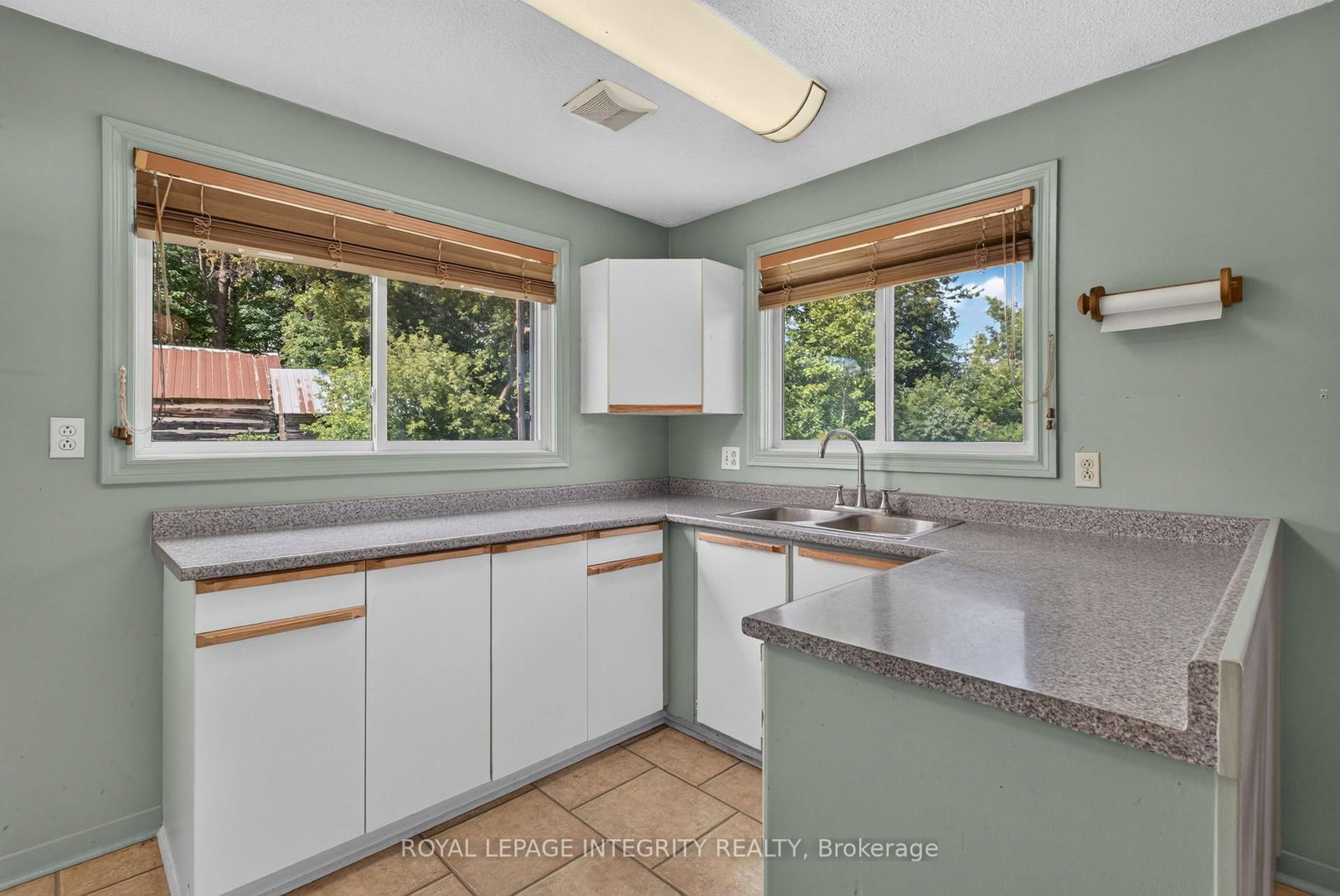 2063 Dwyer Hill Road • Ashton, ON photo 13